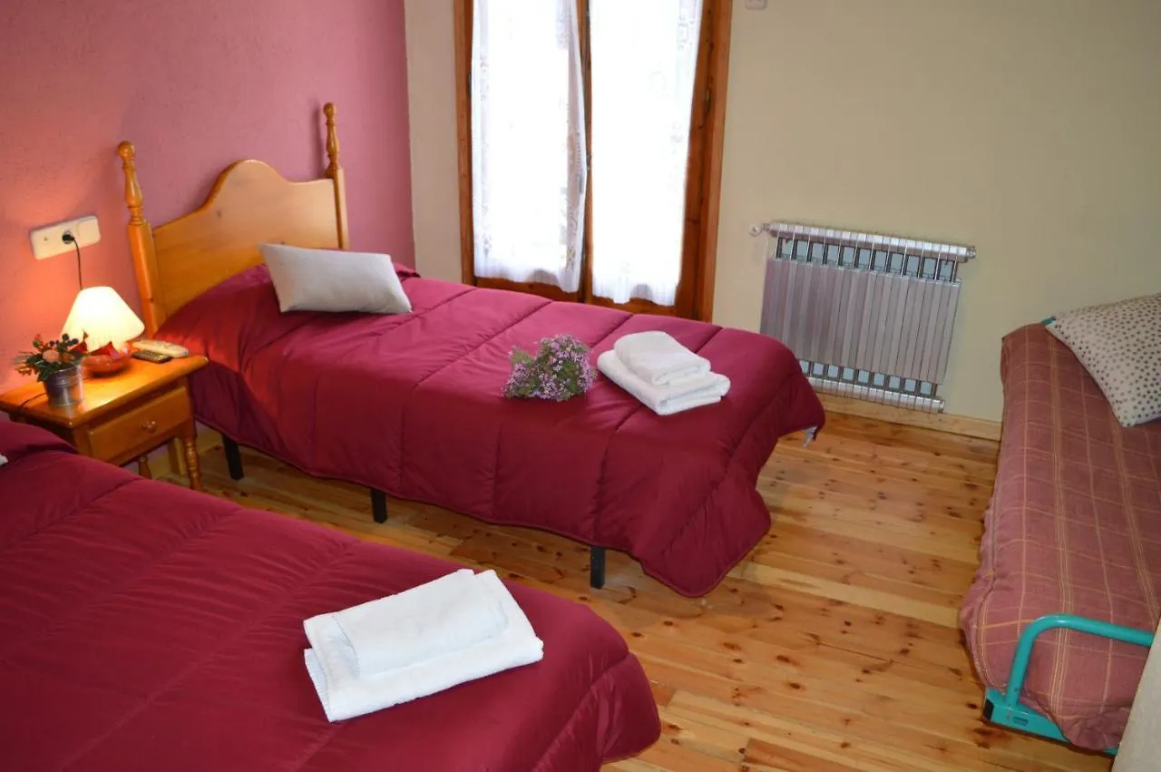 Guest house Hostal Pas De La Pera Aransa