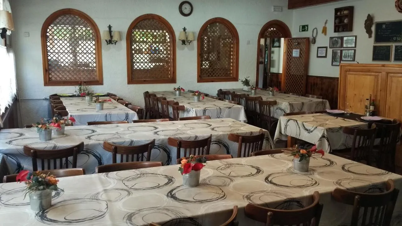 Hostal Pas De La Pera Aransa