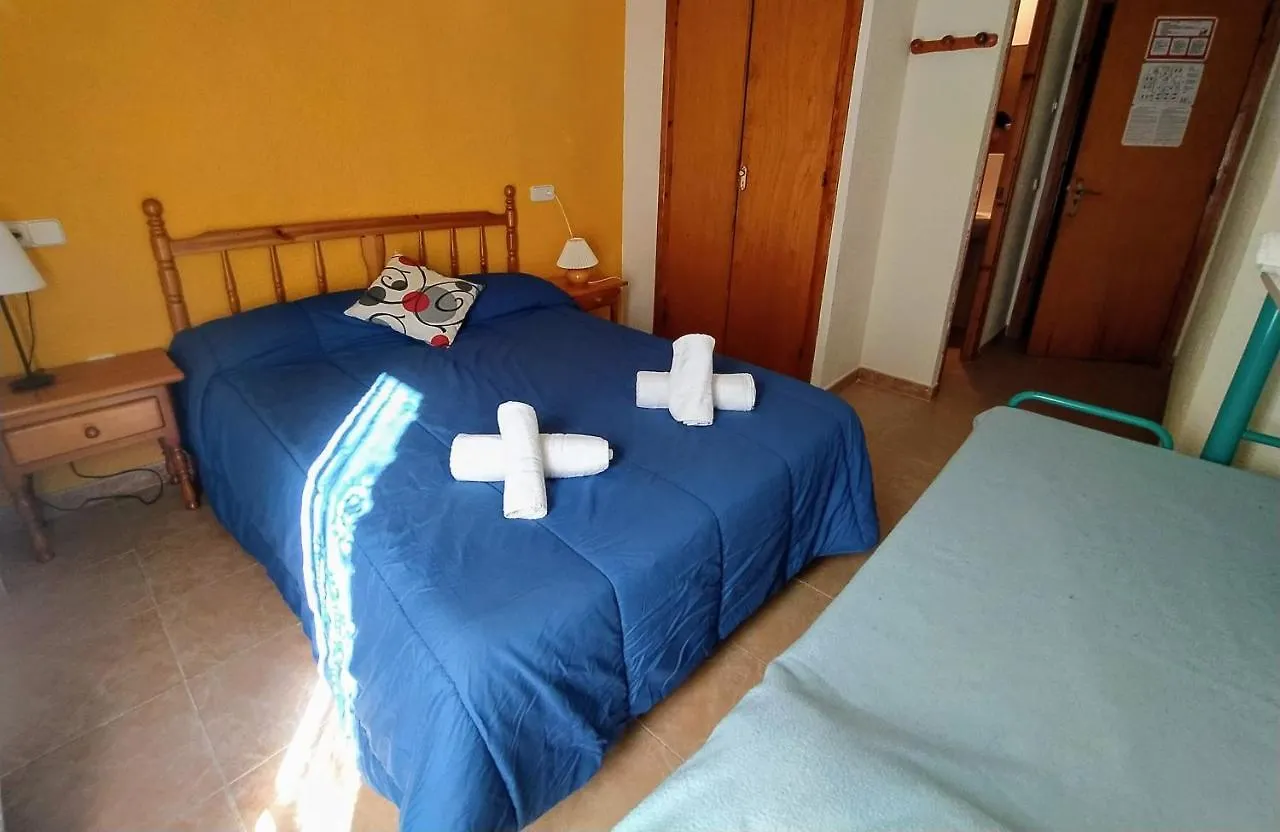 Hostal Pas De La Pera Aransa Guest house